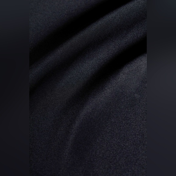 L'AGENCE Charmaine Silk Gown - Picture 5 of 13